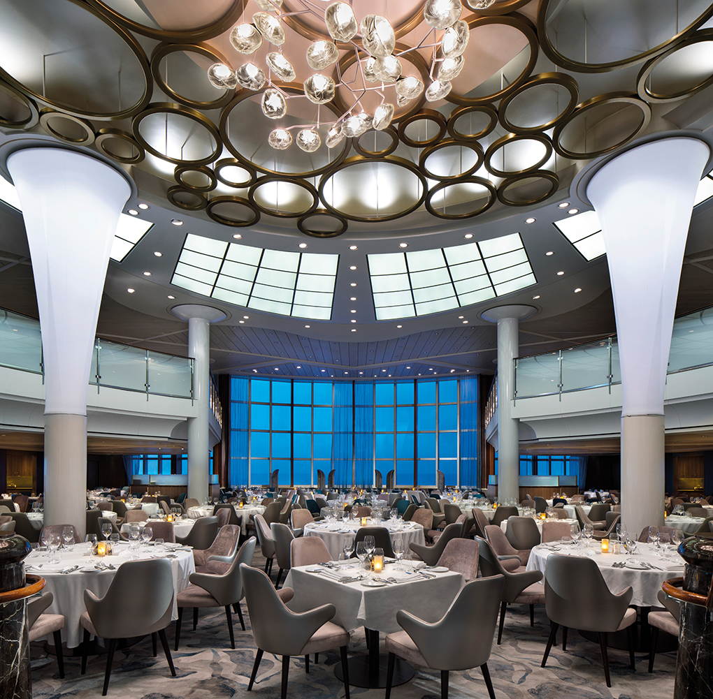 cosmopolitan dining room.jpg